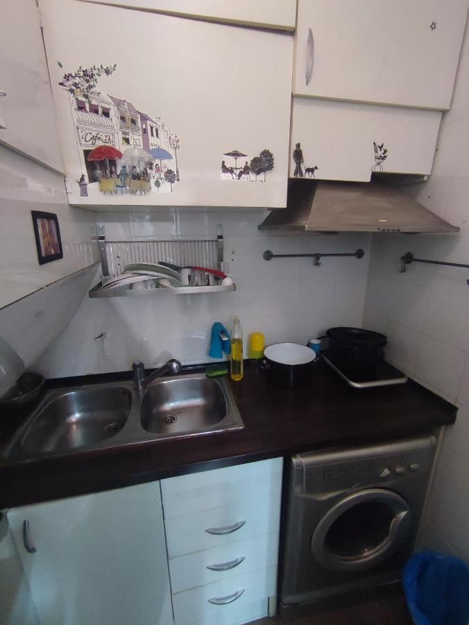 Ferienwohnung Nice Flat Within Walking Range To The Beach Barcelona Exterior foto